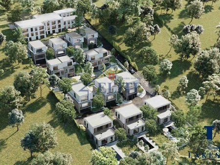 Lakeside Residence Farkë, apartament 3+1 në shitje