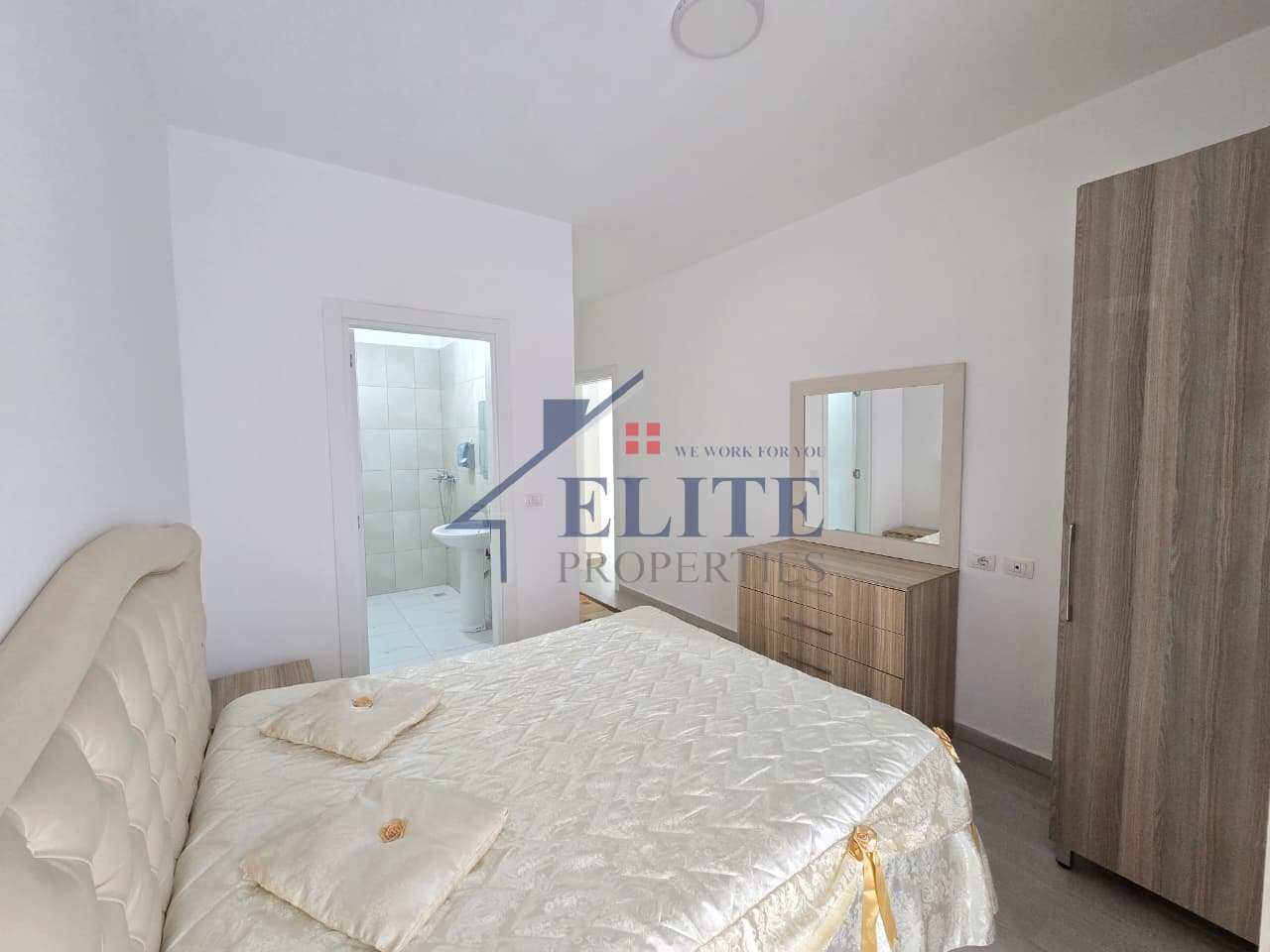 Kthesa e Kamzës, apartament 2+1 me qira