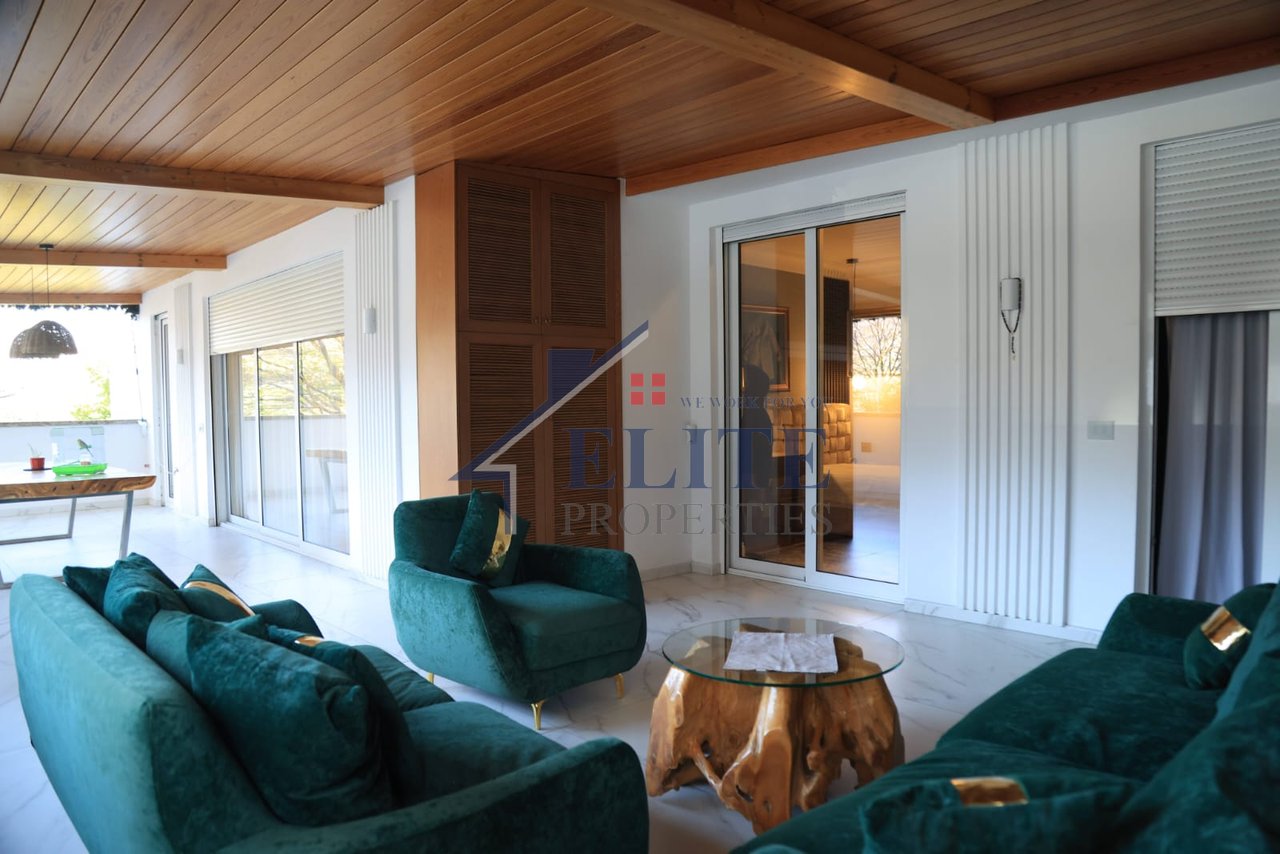 Kopshti Botanik, lussuoso appartamento con due camere da letto in affitto