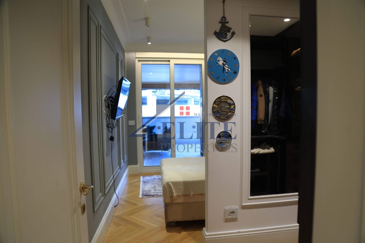 Kopshti Botanik, lussuoso appartamento con due camere da letto in affitto