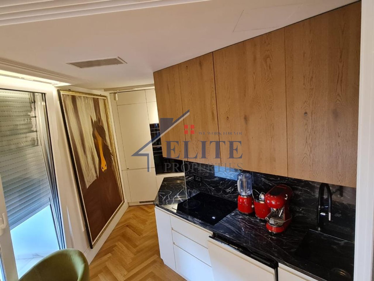 Kopshti Botanik, lussuoso appartamento con due camere da letto in affitto