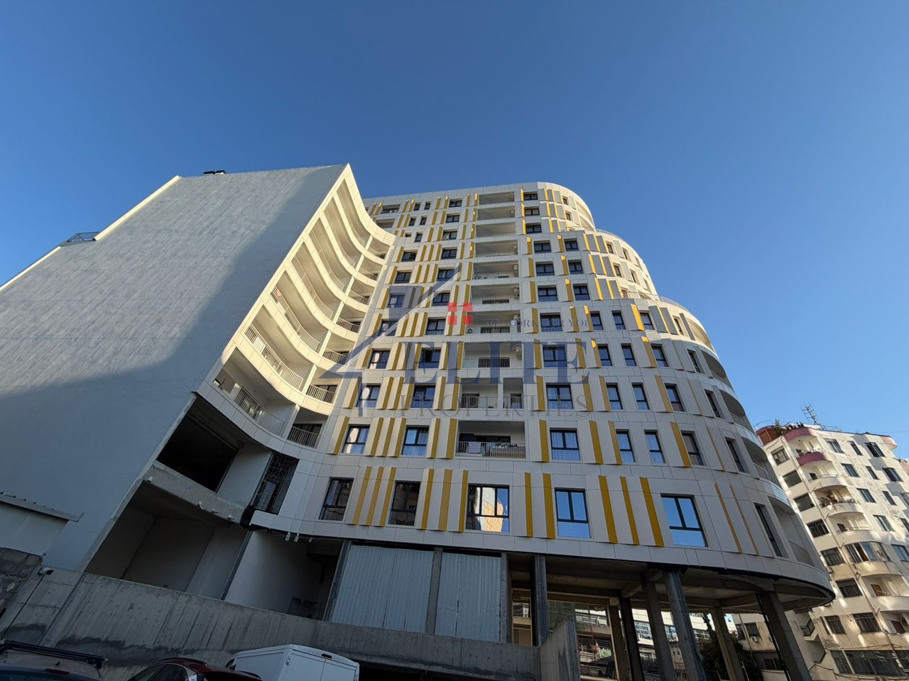 Zogu i Zi, apartament 1+1 me qira