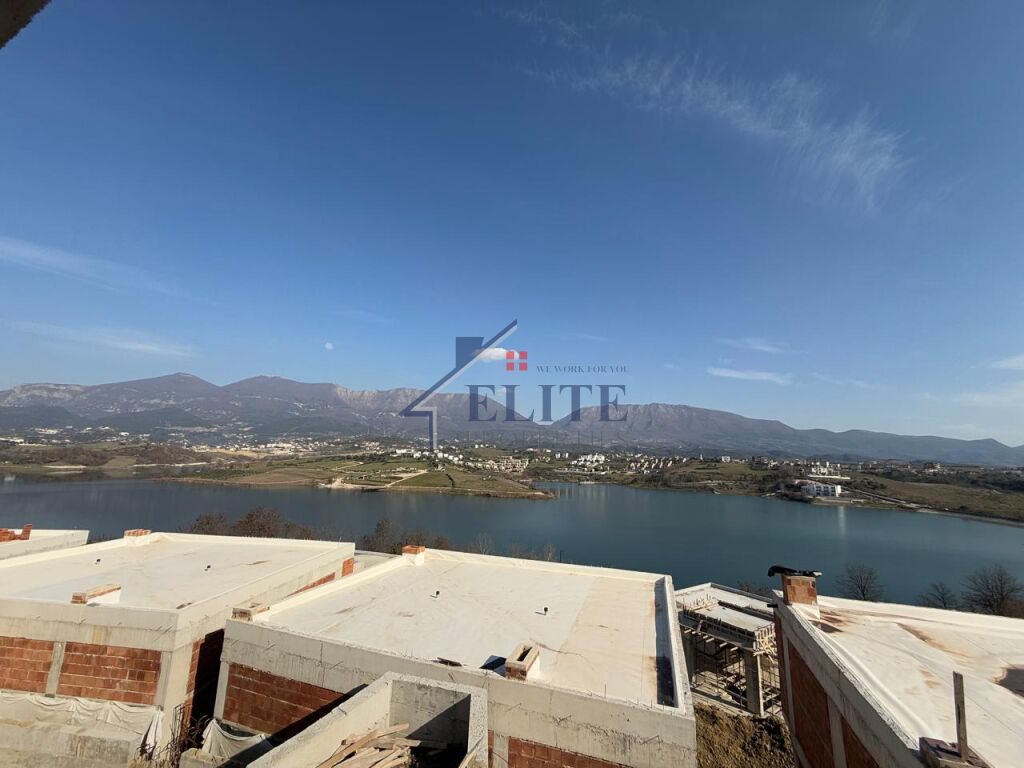 Villa in vendita a Rezidenca Kodra e Diellit 2