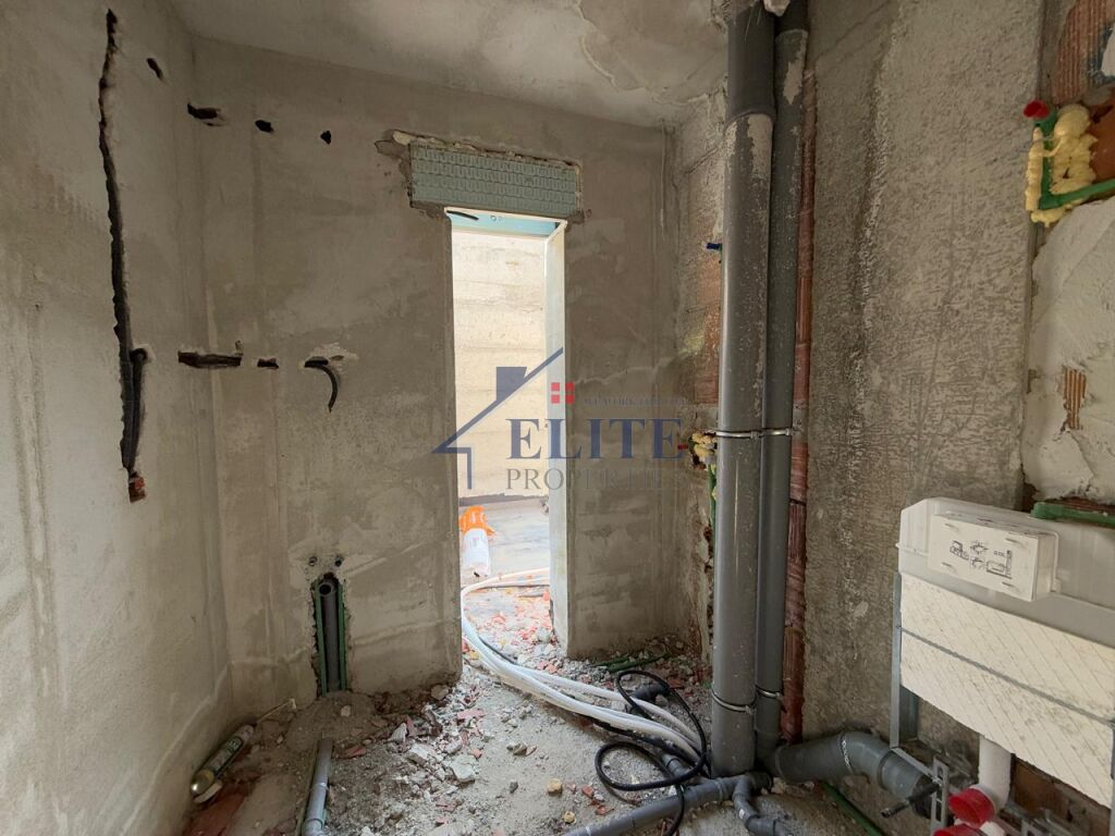 Villa in vendita a Rezidenca Kodra e Diellit 2