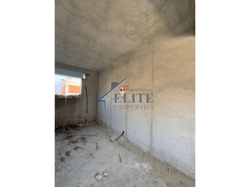 Villa in vendita a Rezidenca Kodra e Diellit 2