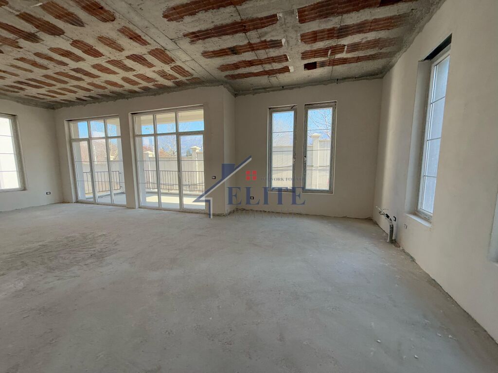 Rolling Hills 2, villa for sale