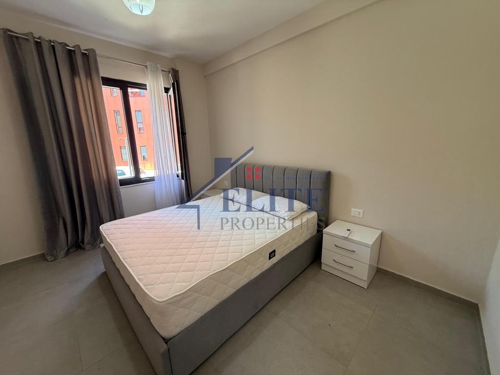 Kopshti Botanik, apartament 1+1 me qira