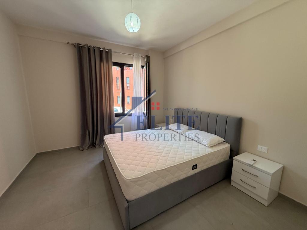 Kopshti Botanik, apartament 1+1 me qira