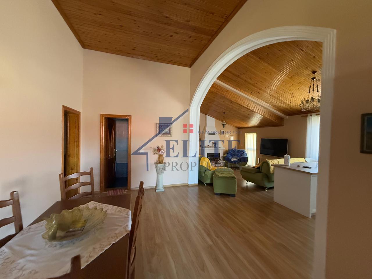 Kthesa e Kamzes, villa in affitto