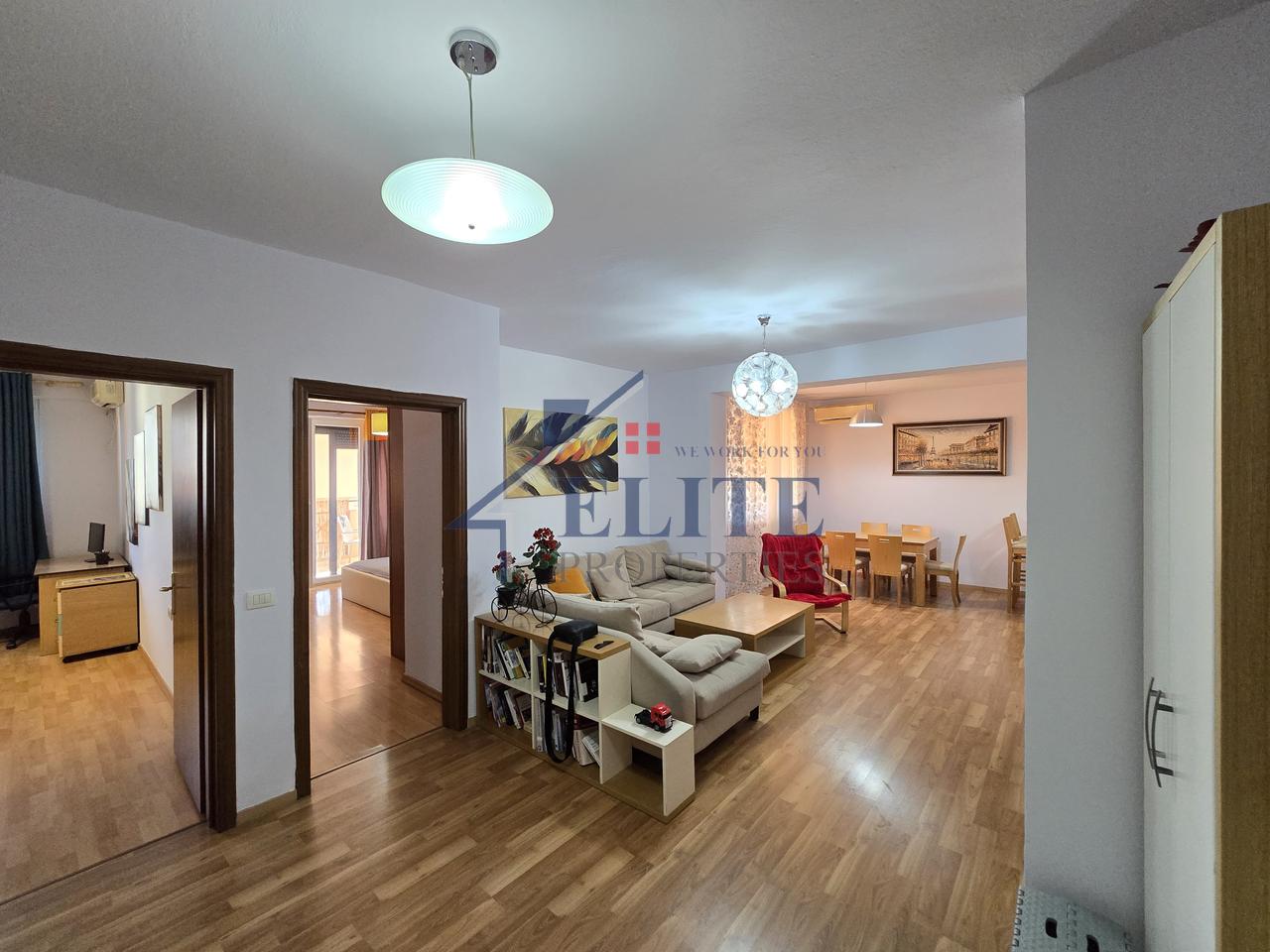 Komuna e Parisit – Apartament 2+1 me Qira