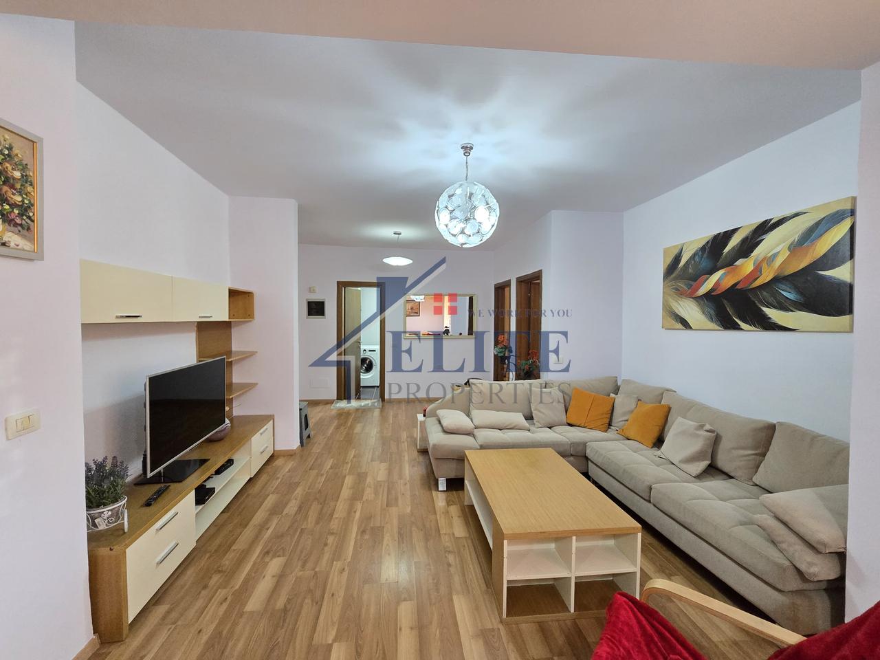Komuna e Parisit – Apartament 2+1 me Qira