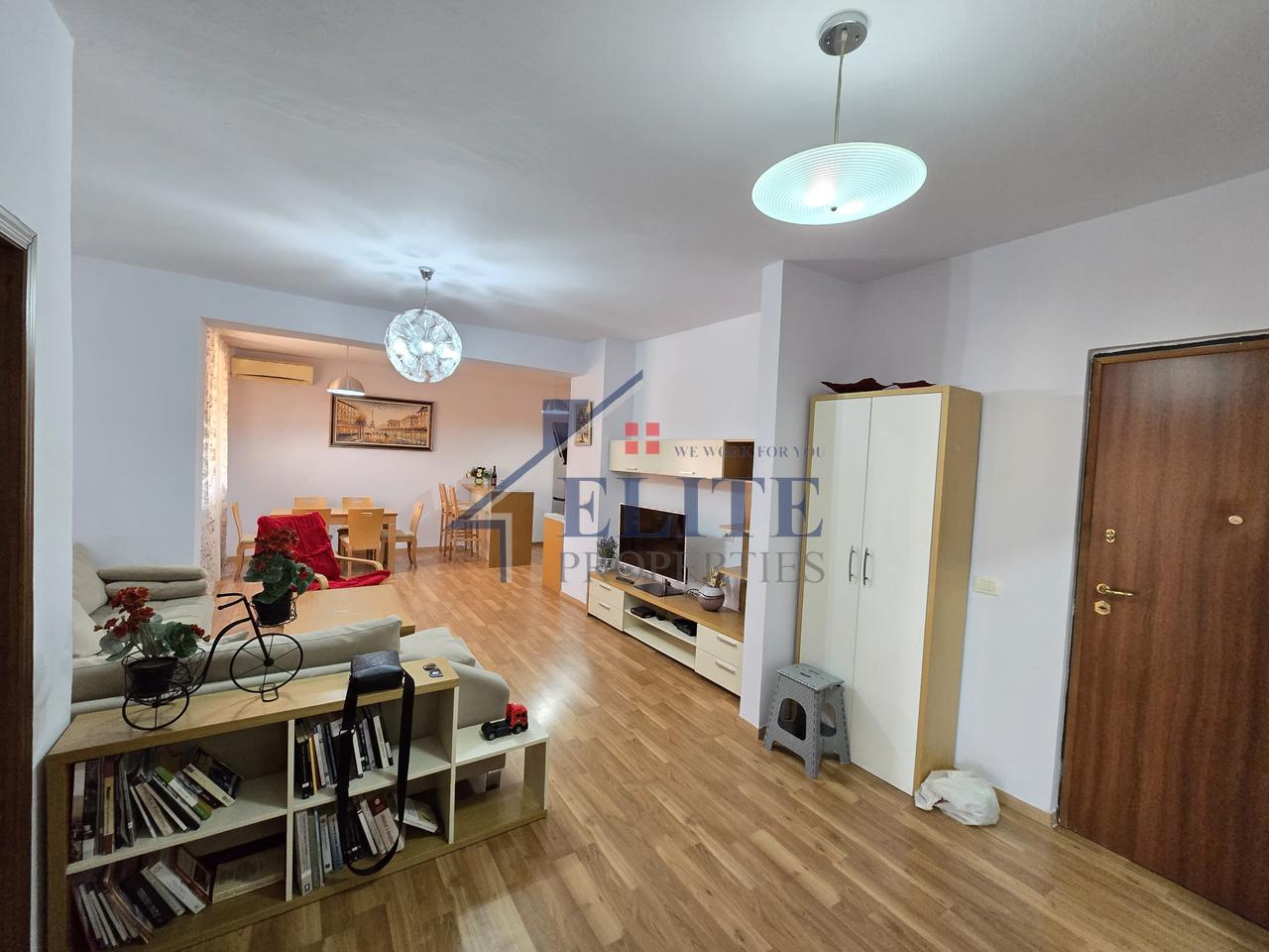 Komuna e Parisit – Apartament 2+1 me Qira