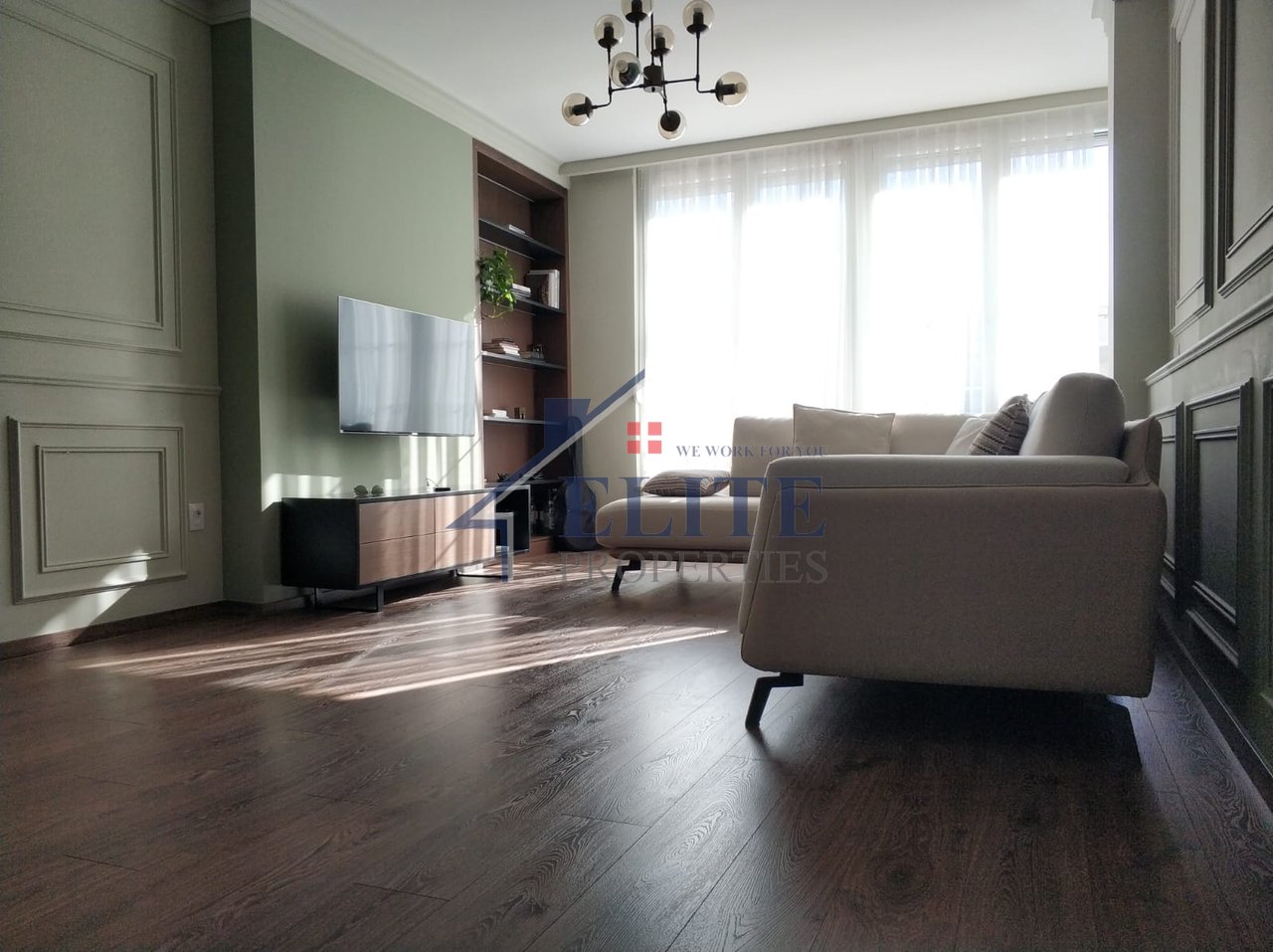 Myslym Shyri, Tiranë- Apartament 2+1 me Qira