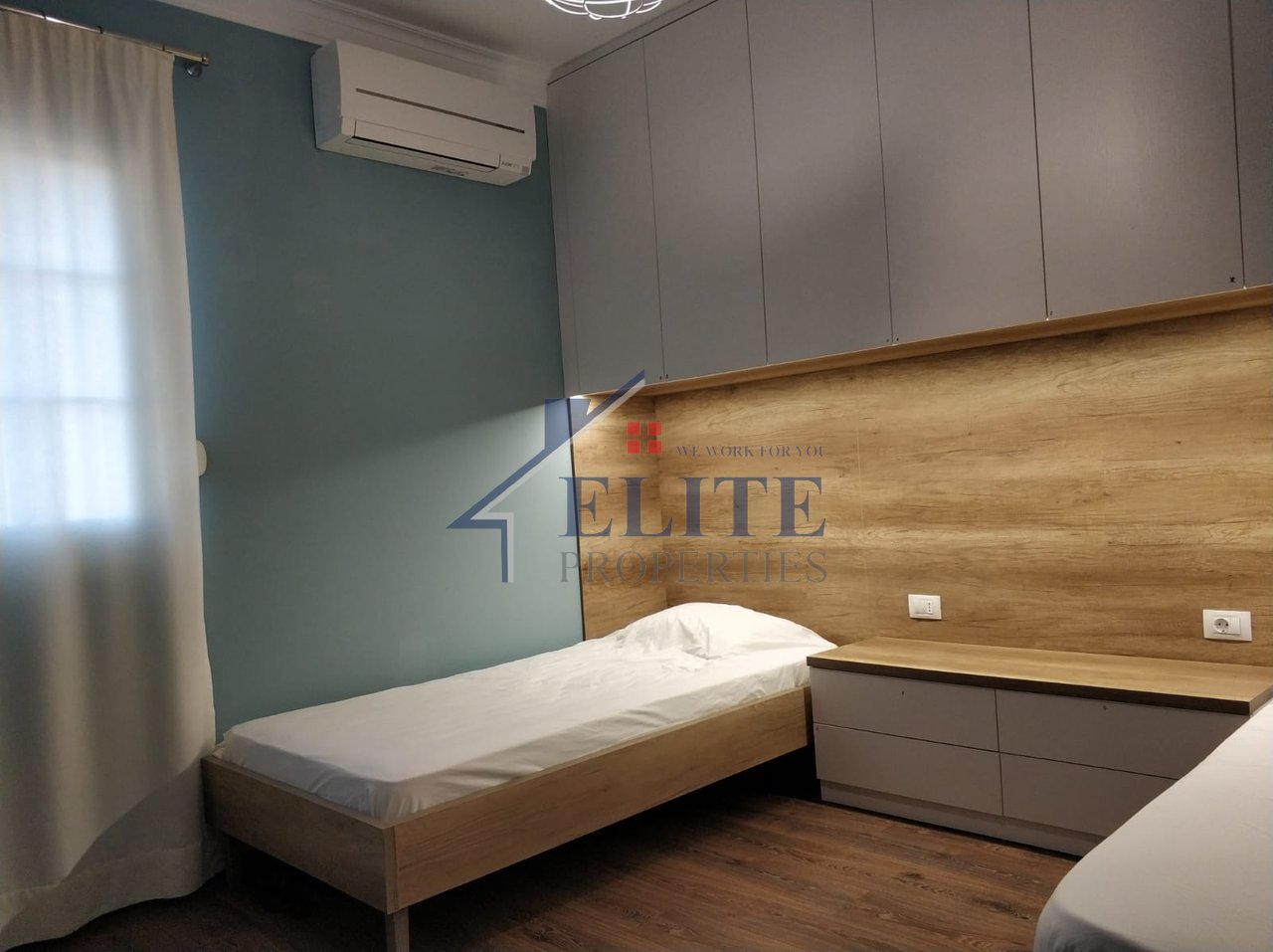 Myslym Shyri, Tiranë- Apartament 2+1 me Qira