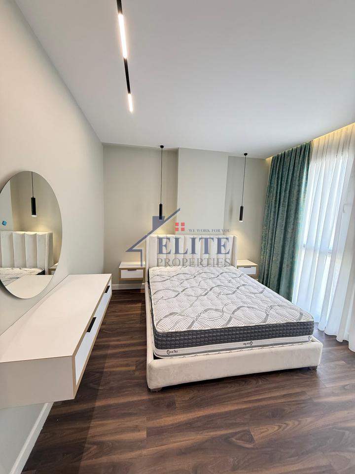 Fusha e Aviacionit–  Apartament 2+1+2 me Qira