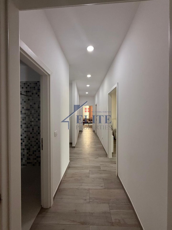 Park Gate, Appartamento 2+1+2 in Affitto in Via Elbasani