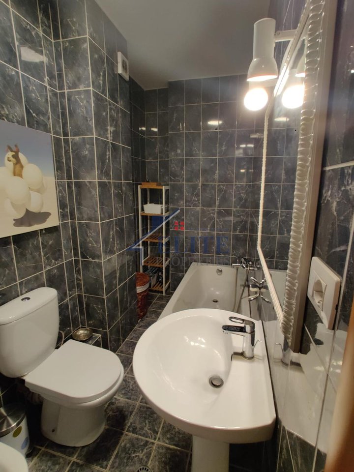 Rruga e Kavajës – Apartament 2+1 me Qira