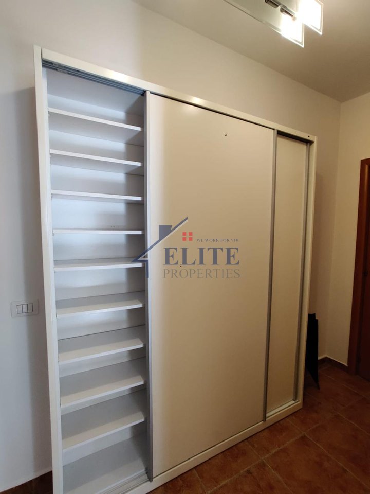 Rruga e Kavajës – Apartament 2+1 me Qira