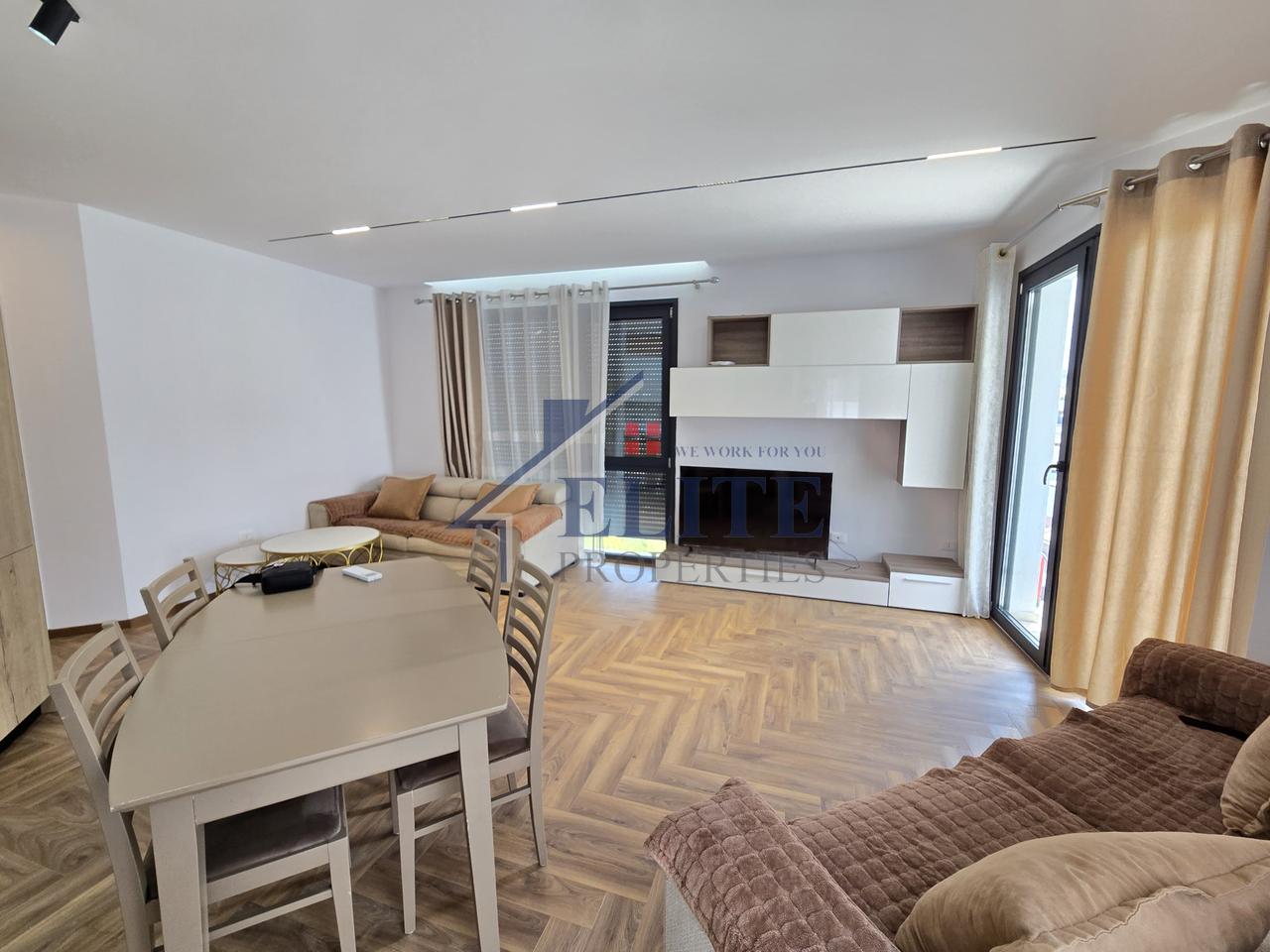 Liqeni i Thatë, two bedroom apartment for rent