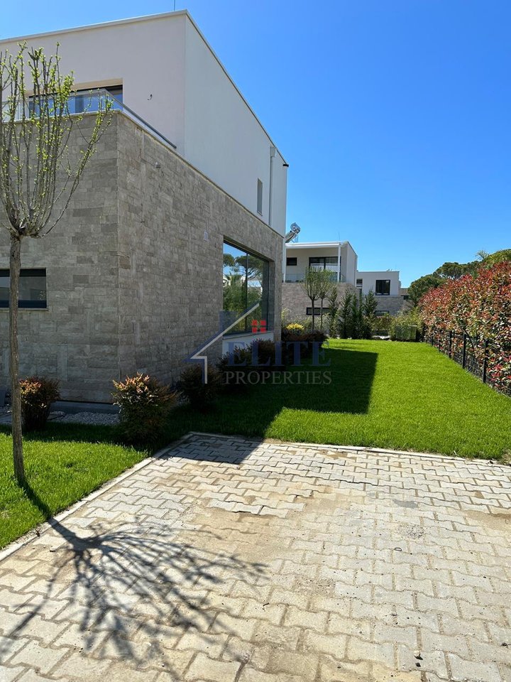 "San Pietro" Hotel & Residenze – Ville di Lusso in Vendita