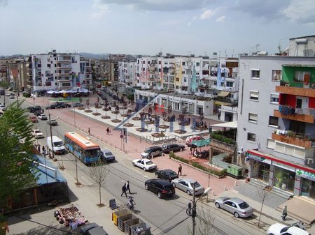 Xhamllik, apartament 1+1 me qira