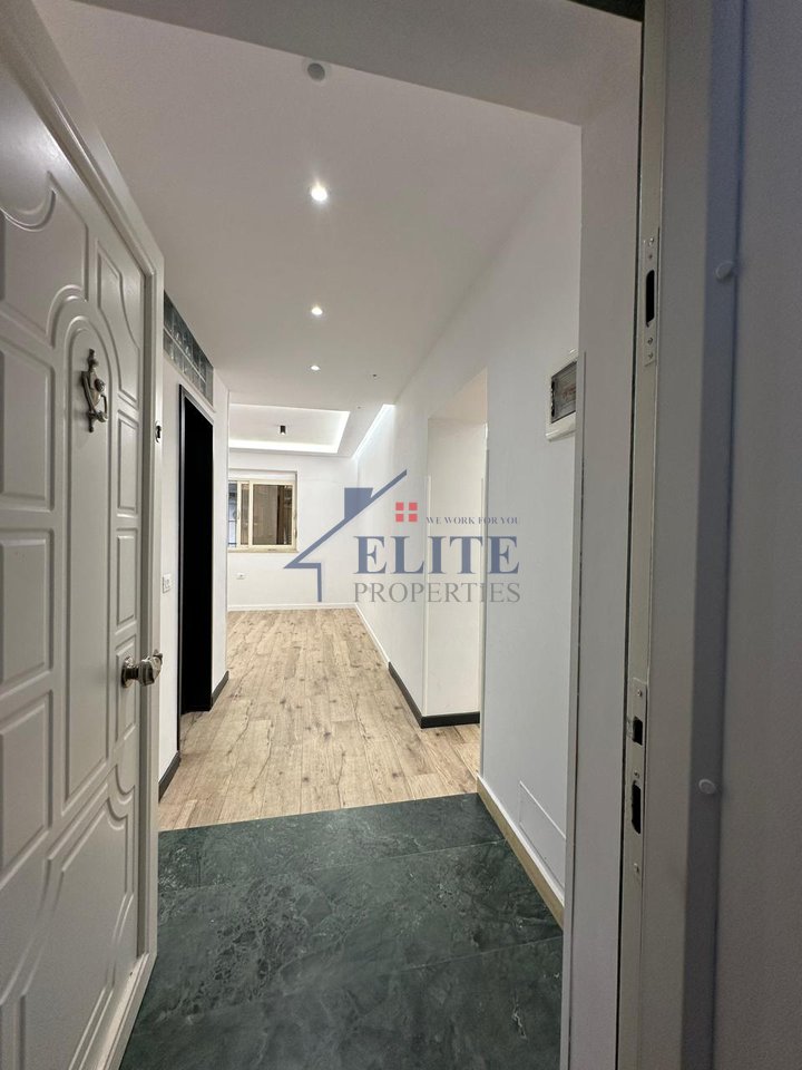 Rr. Sami Frashëri, apartament 1+1 në shitje