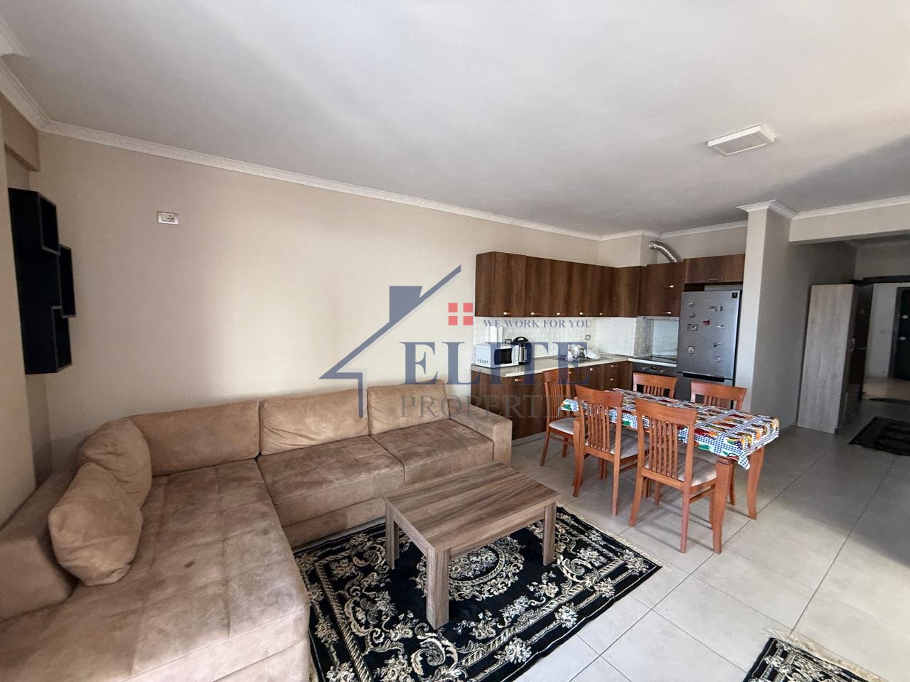 Kompleksi Garden City – Pallatet e Malajzianit, apartament 2+1 në shitje