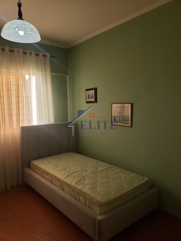 Komuna e Parisit  – apartament 2+1  me qira