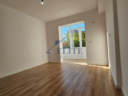 Rruga e Kavajës, appartamento con una camera da letto in vendita