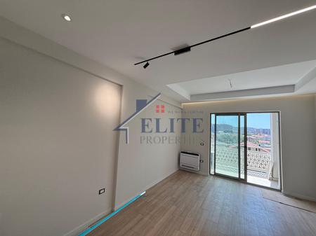 Fusha e Aviacionit, apartament 1+1 me qira