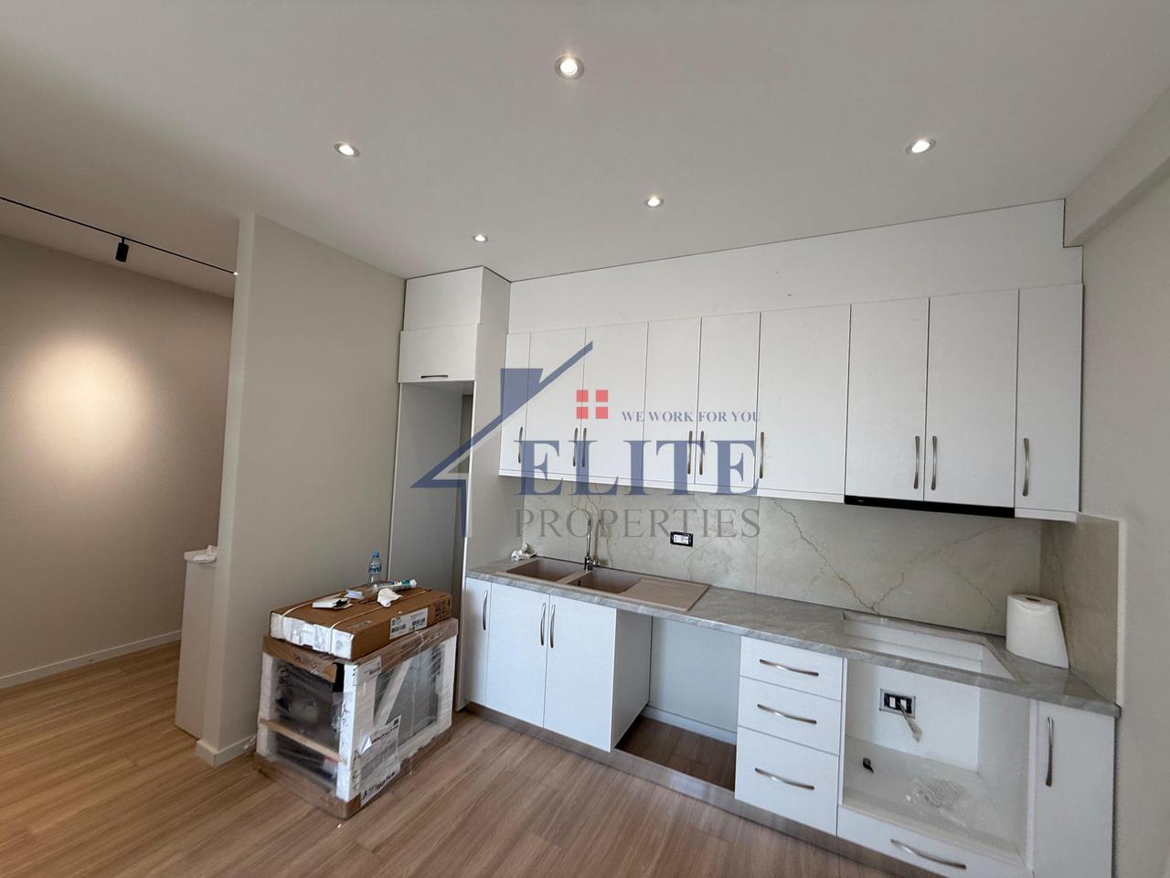 Fusha e Aviacionit, apartament 1+1 me qira