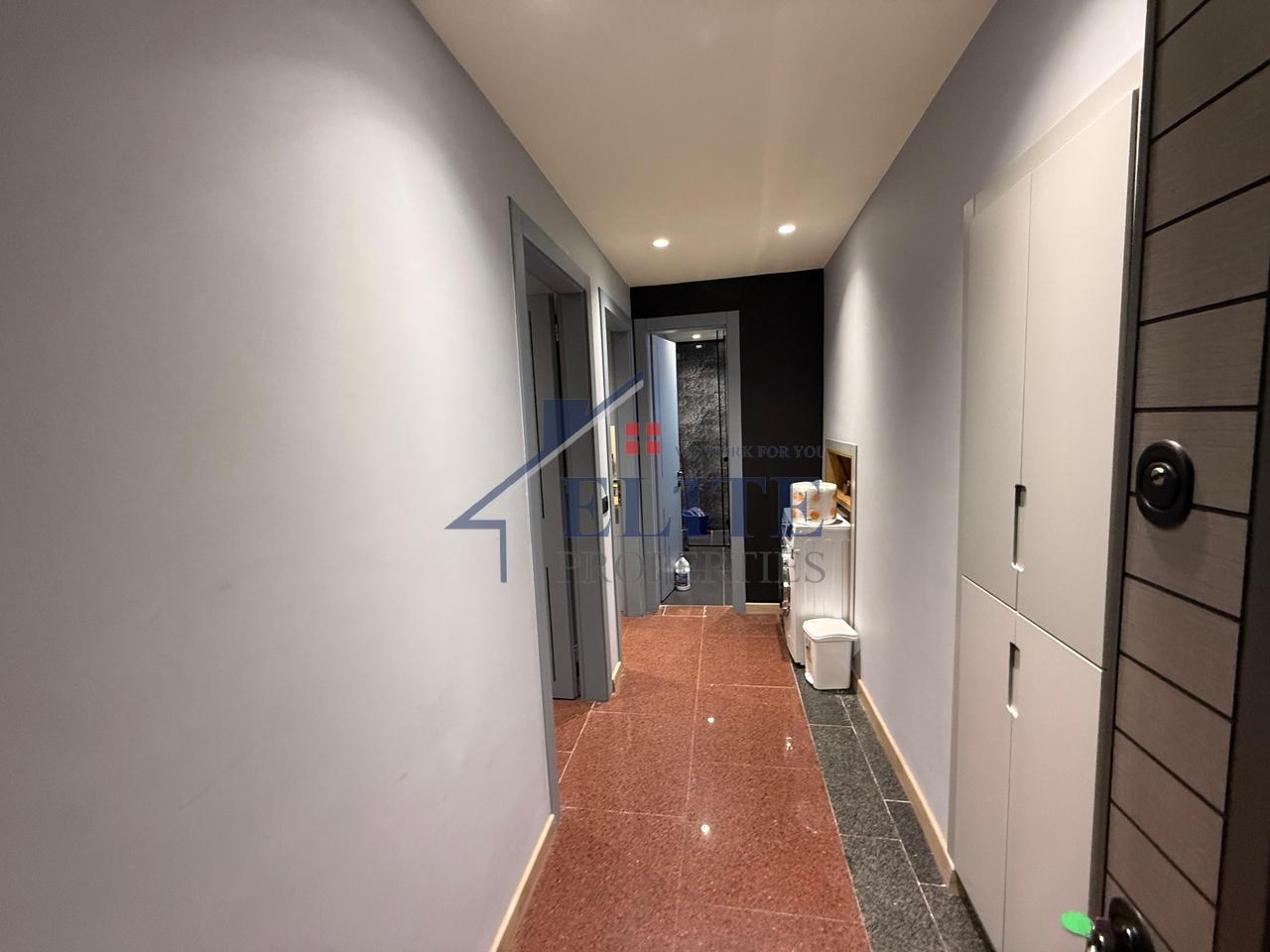 Pallatet Shallvare, appartamento con una camera da letto in affitto