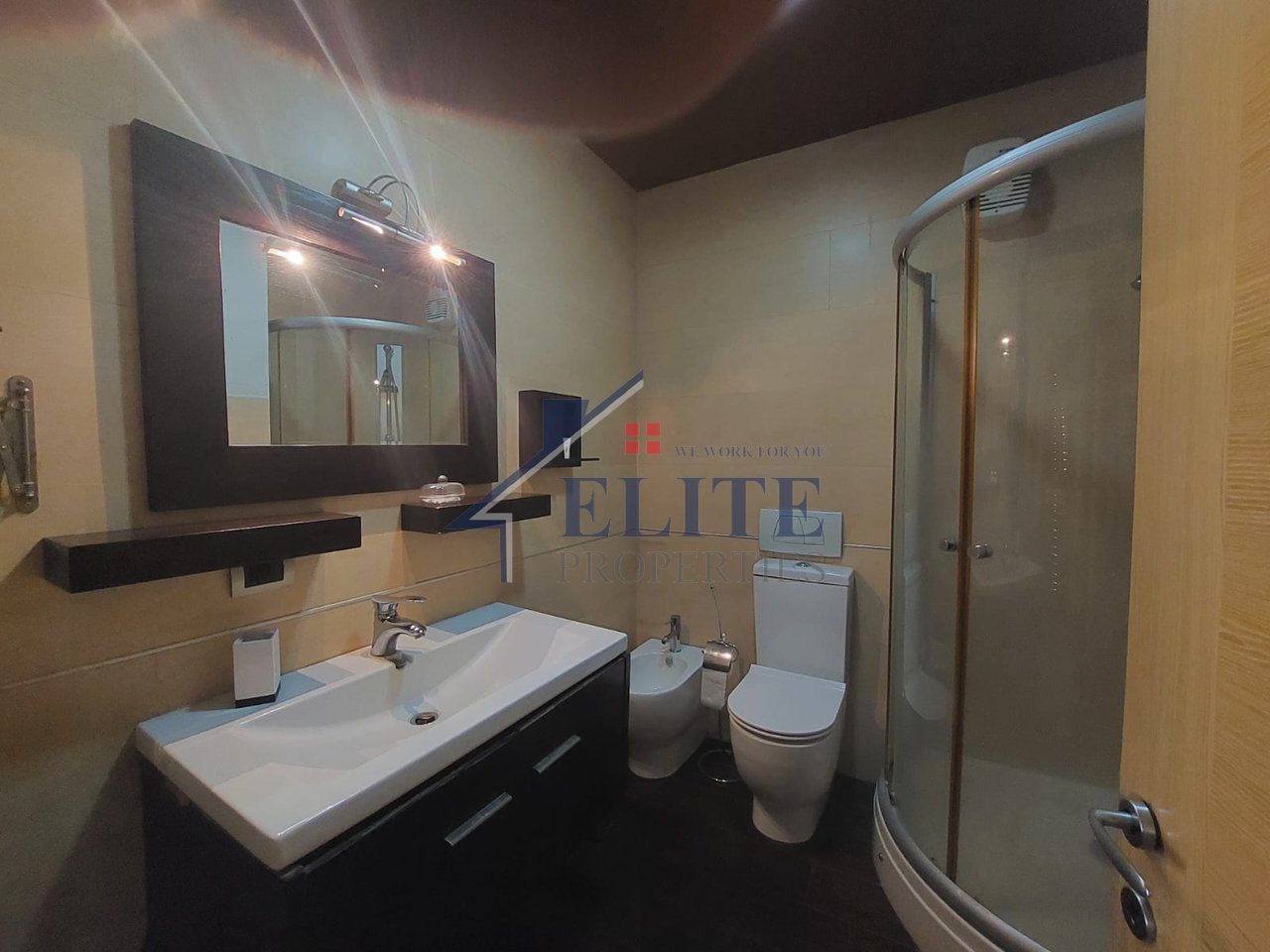 Rruga Don Bosko, apartament 3+1 me qira