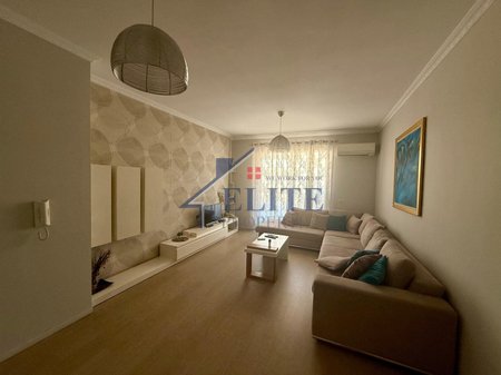 Astir, apartament 3+1 me qira