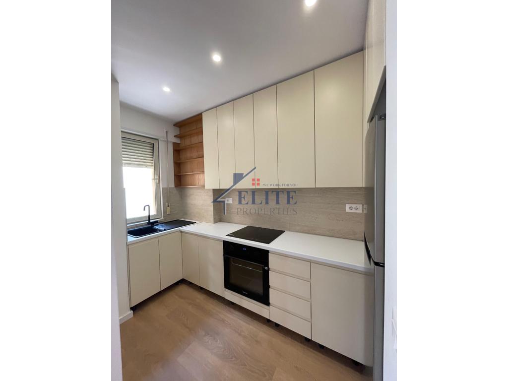 Liqeni i Thatë, appartamento con tre camere da letto in affitto