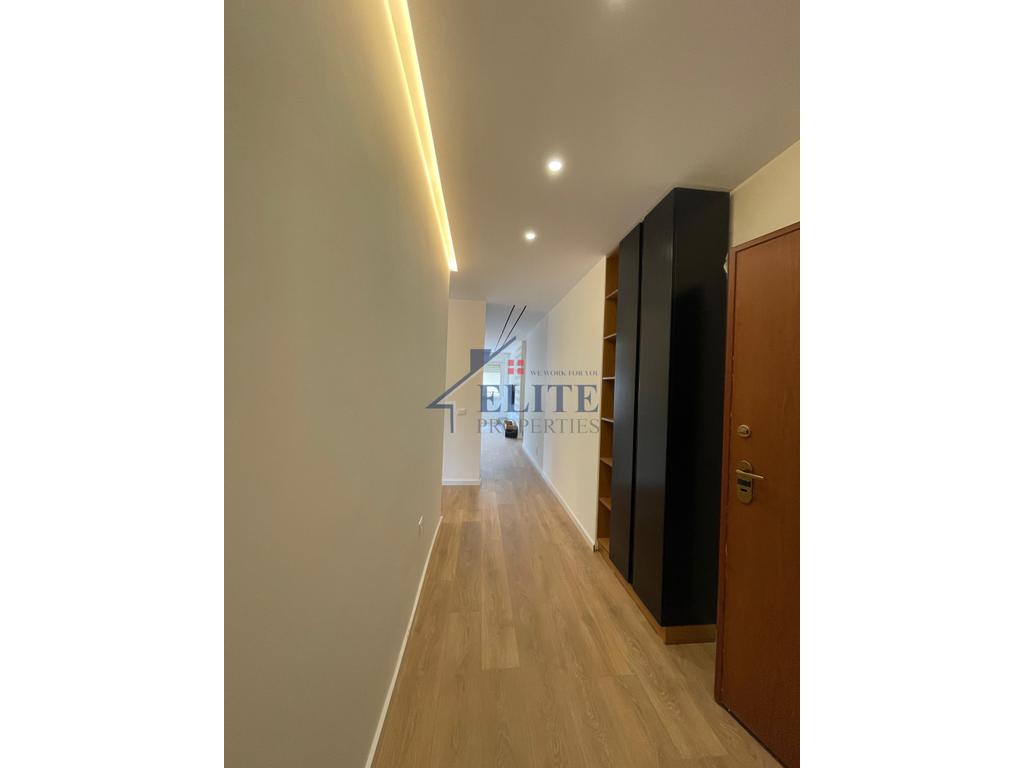 Liqeni i Thatë, appartamento con tre camere da letto in affitto