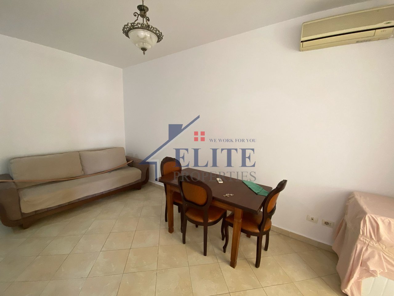 Vicino a Harry Fultz, appartamento con una camera da letto in affitto