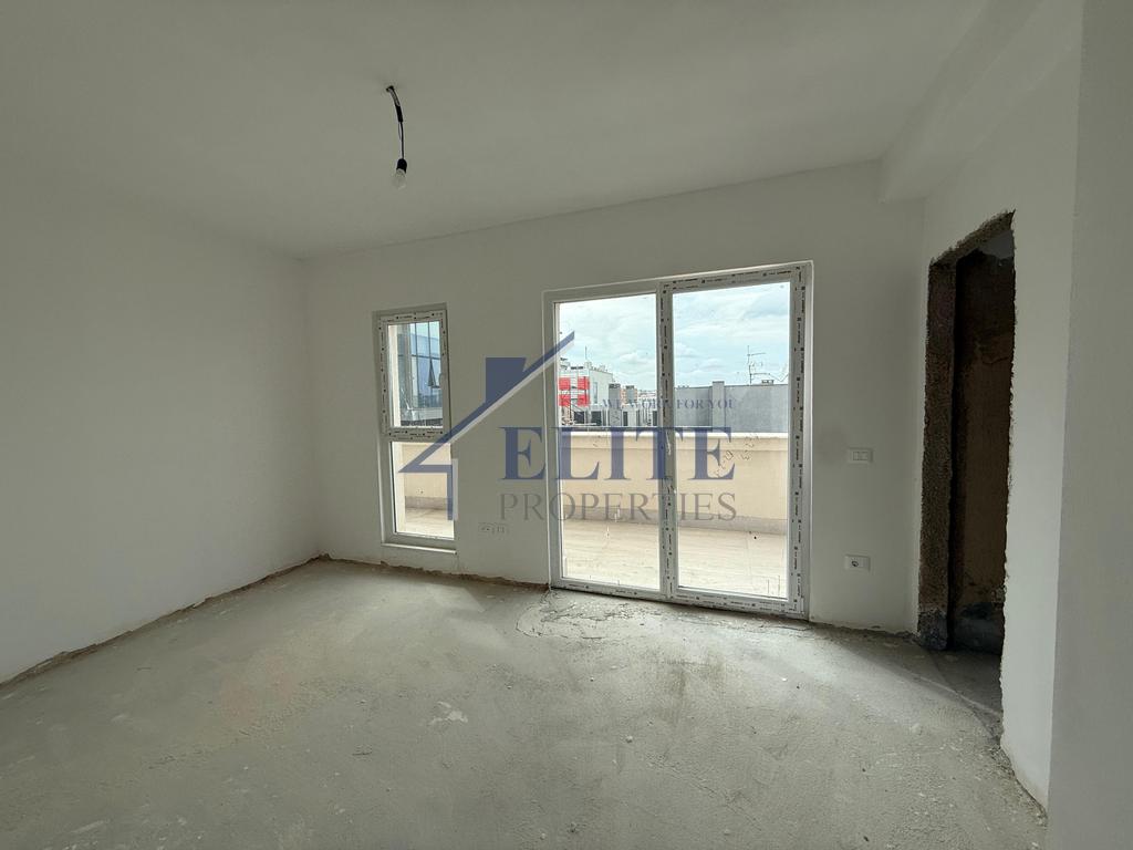 Aura Complex, appartamento con due camere da letto in vendita