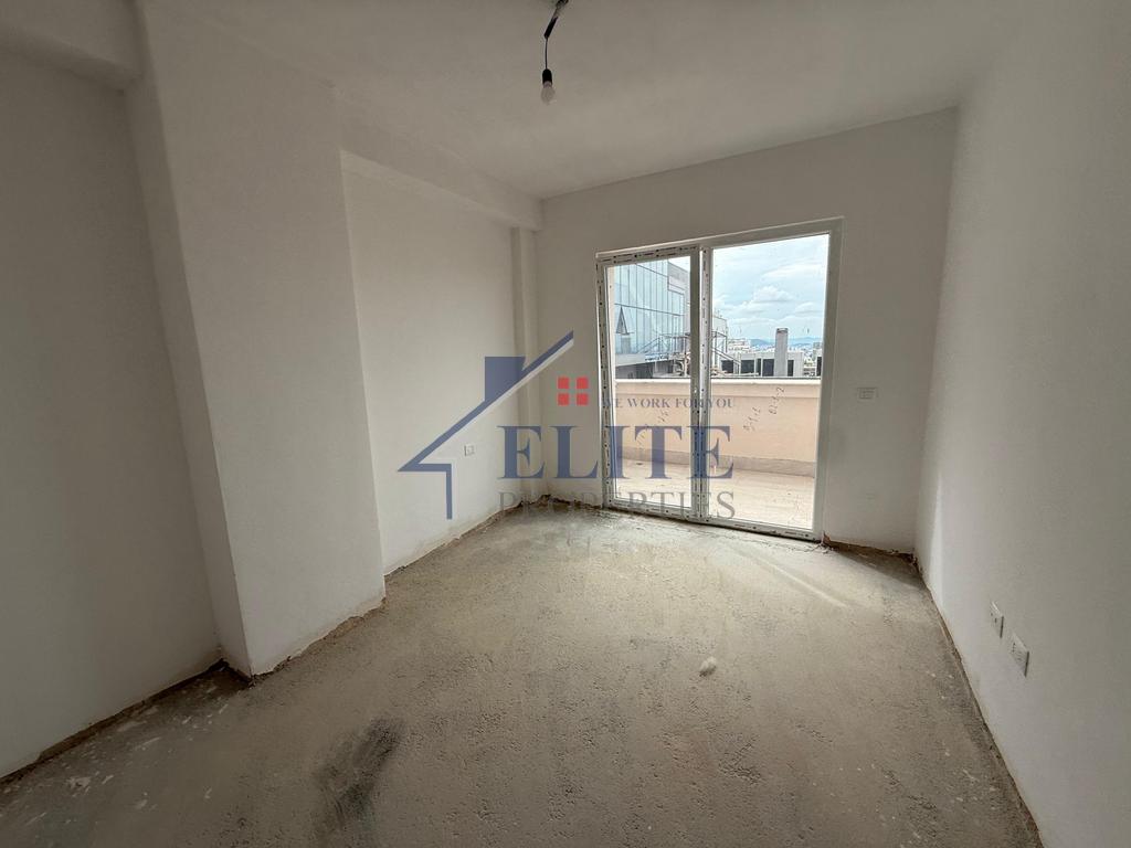 Aura Complex, appartamento con due camere da letto in vendita