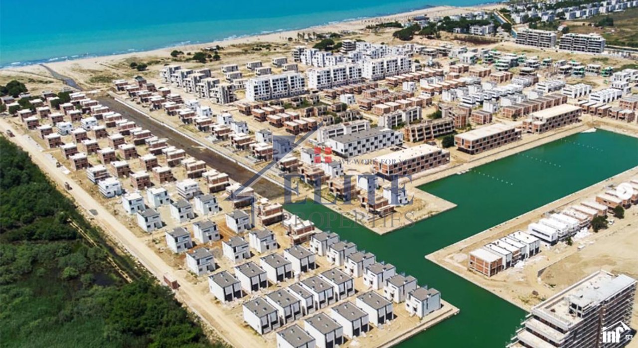 Turquoise Marina, vilë në shitje
