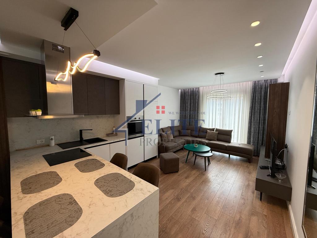 Vila L, Astir, apartament 1+1 me qira