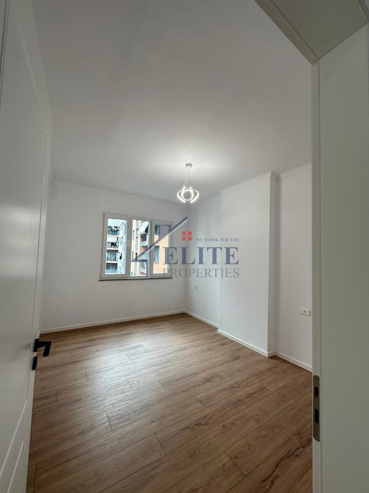 Astir, apartament 2+1 në shitje