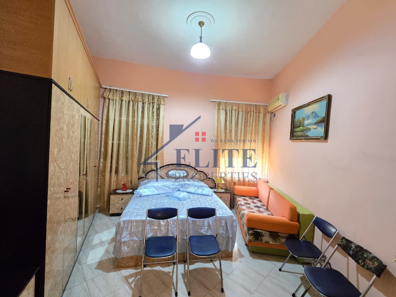 Pallatet Shallvare, apartament 3+1 me qira