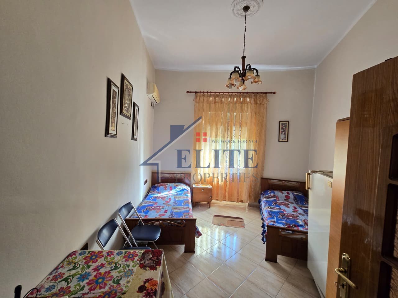 Pallatet Shallvare, apartament 3+1 me qira