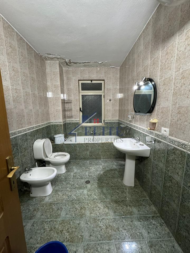 Bllok, apartament 2+1 me qira