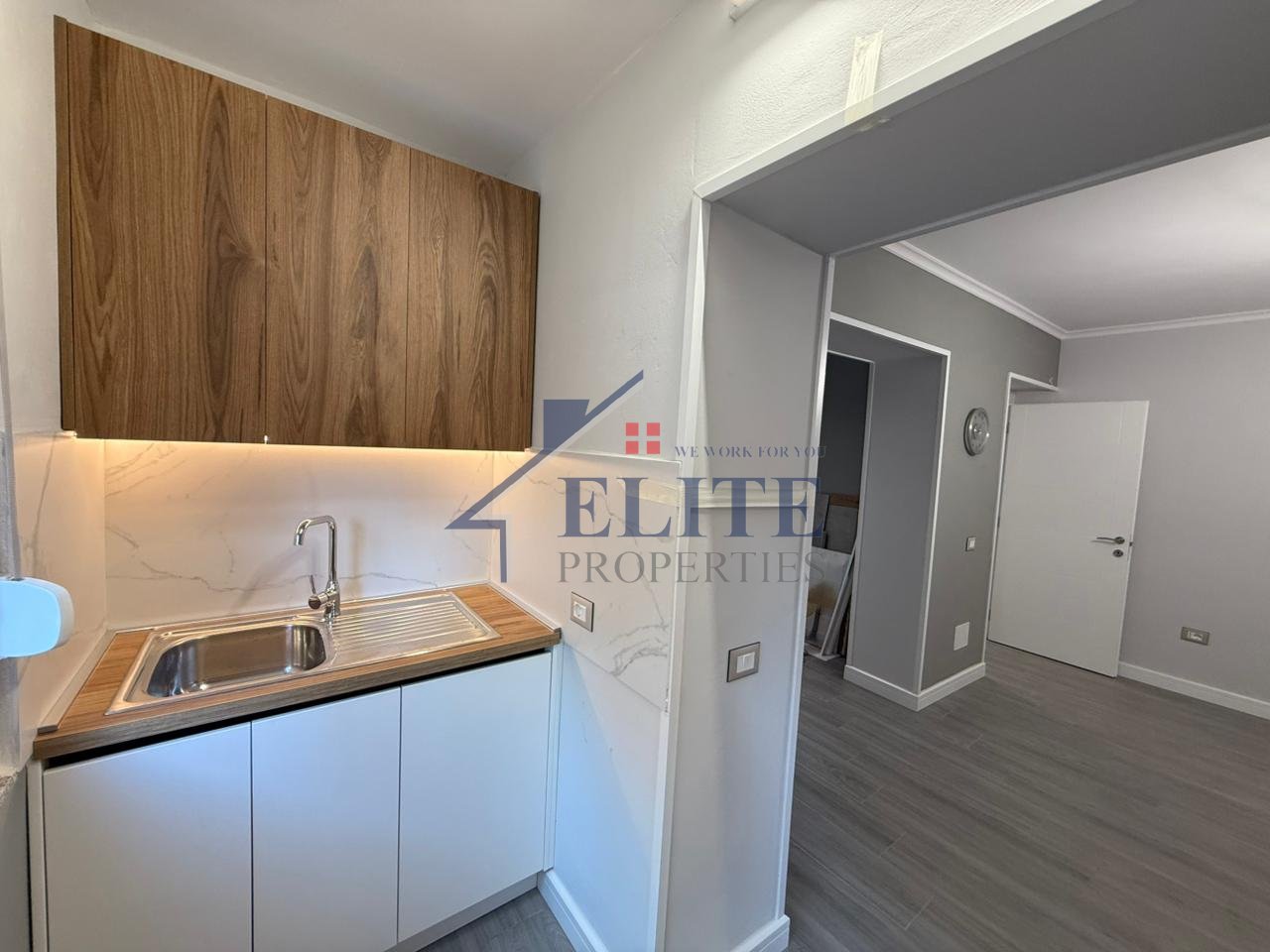 Shkolla e Kuqe, one bedroom apartment for rent