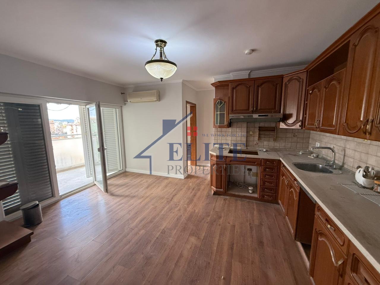 Bllok, duplex me qira