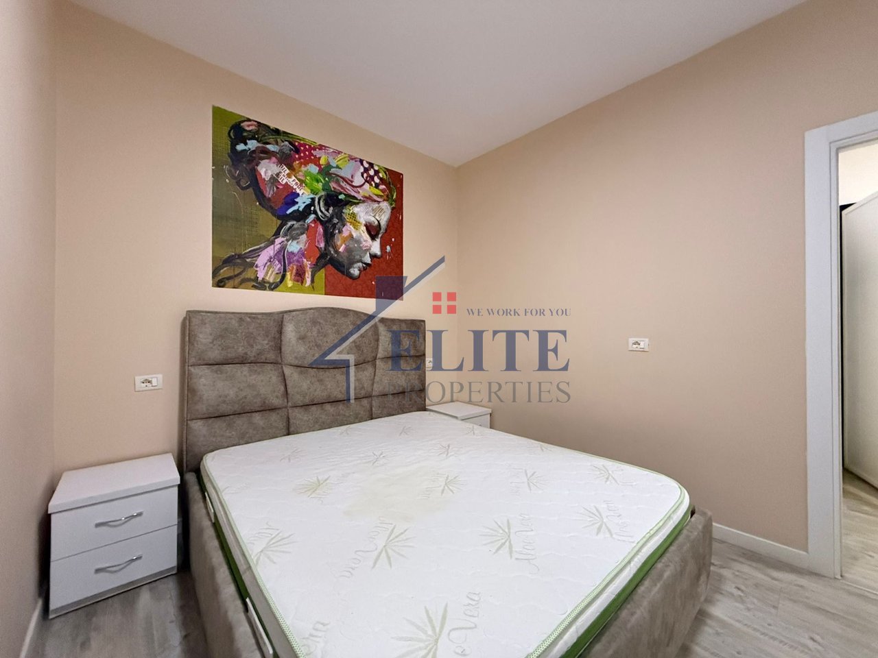 Qendra e Tiranës, Apartamenti 1+1me qera