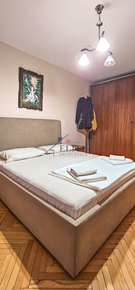 Apartament 2+1 me Qira – Rruga Myslym Shyri, përballë Bocconcino