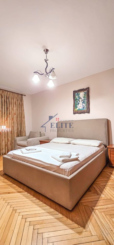 Apartament 2+1 me Qira – Rruga Myslym Shyri, përballë Bocconcino